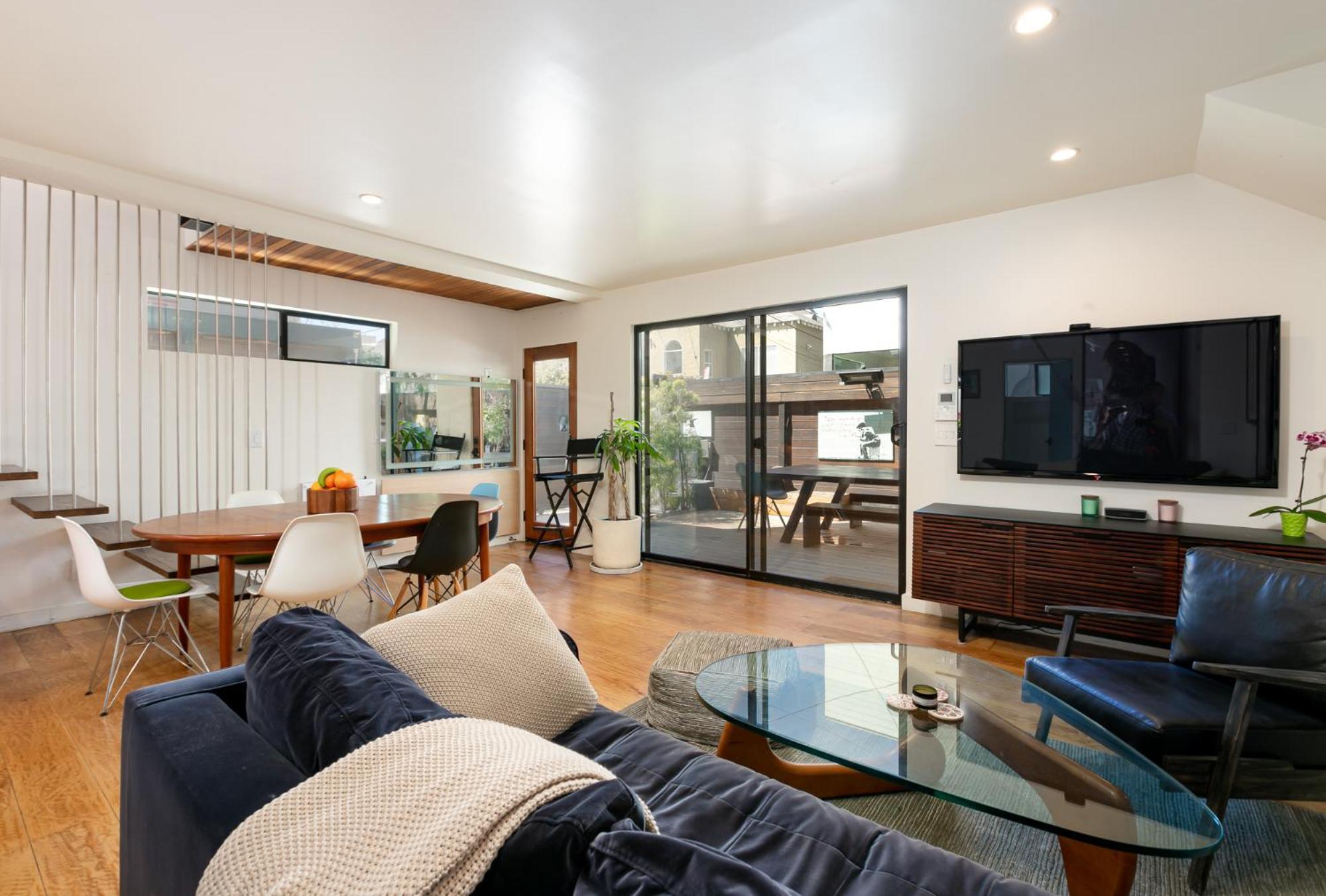 Venice Beach Studio With Large Private Patio Steps To The Beach Los Angeles Exterior foto