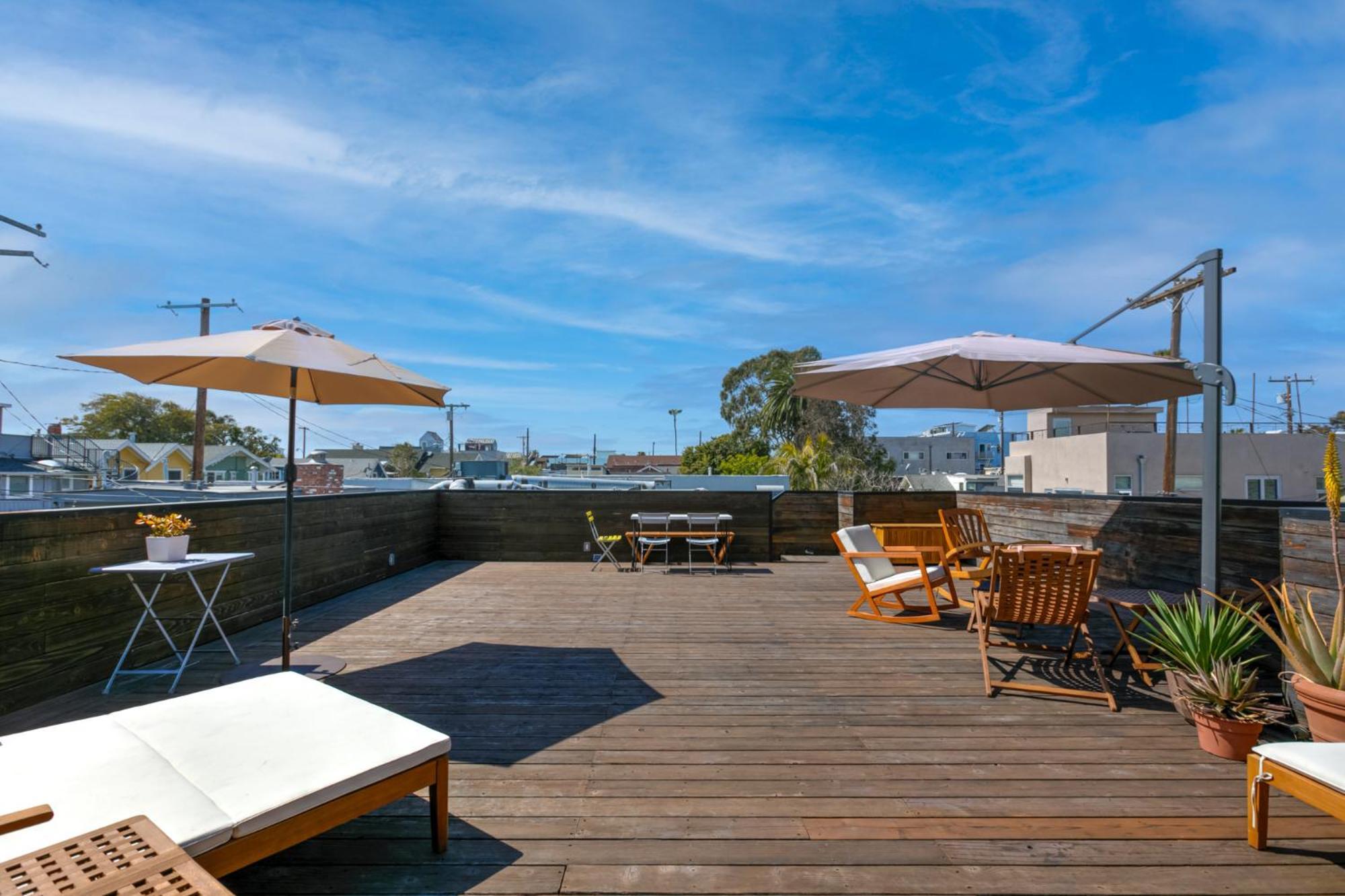 Venice Beach Studio With Large Private Patio Steps To The Beach Los Angeles Exterior foto
